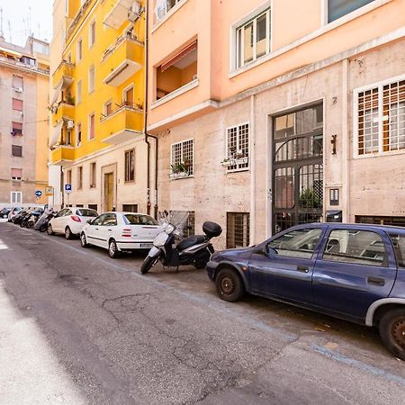 Bmga L The White Crown Apartment In Testaccio Rome Extérieur photo