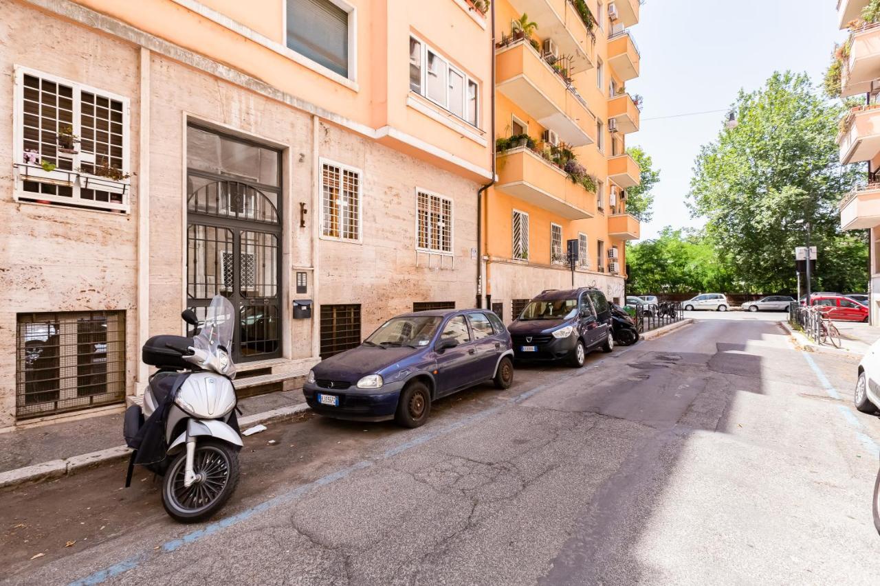 Bmga L The White Crown Apartment In Testaccio Rome Extérieur photo